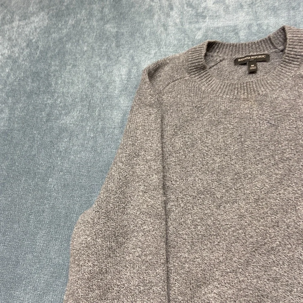 Banana Republic Sweater Mens Medium Heather Gray Knitted Ribbed Hem Winter Wear